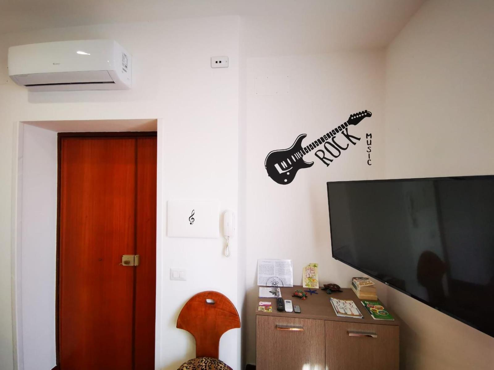 Jazz & Blues Apartments Near " Sentiero Degli Dei " Аджерола Стая снимка